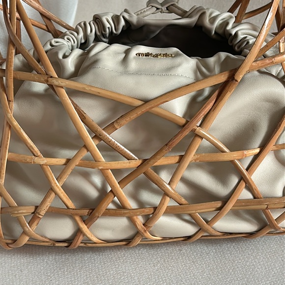 $400 NWT Cult Gaia Aviva Top Handle Bag - Picture 7 of 10